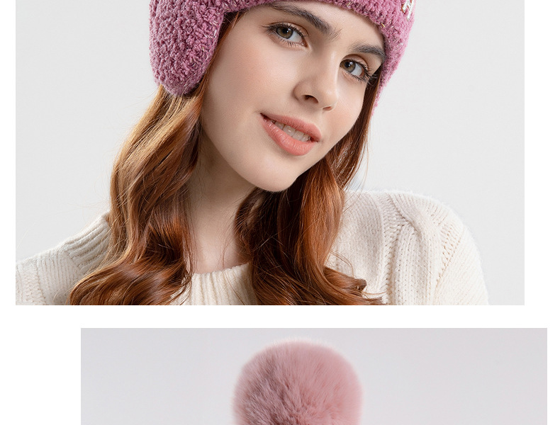 Women's Elegant Basic Solid Color Pom Poms Ear Warap Wool Cap display picture 1