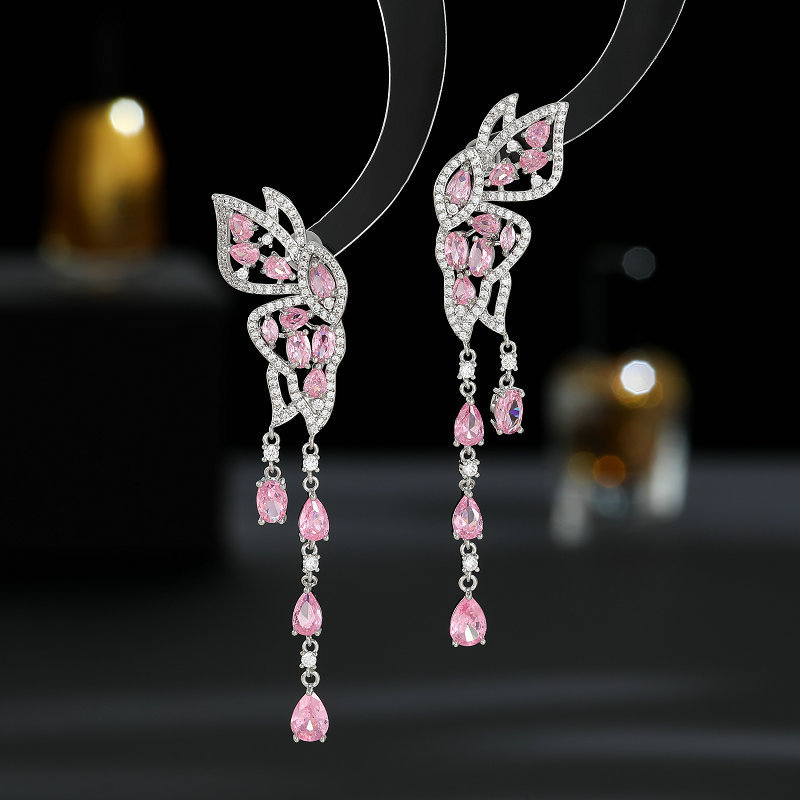 Boucles d'oreilles en argent S925 avec aiguille Ankara et zircon rouge Boucles d'oreilles en forme de goutte d'eau à longues franges en forme de papillon_voghion.com