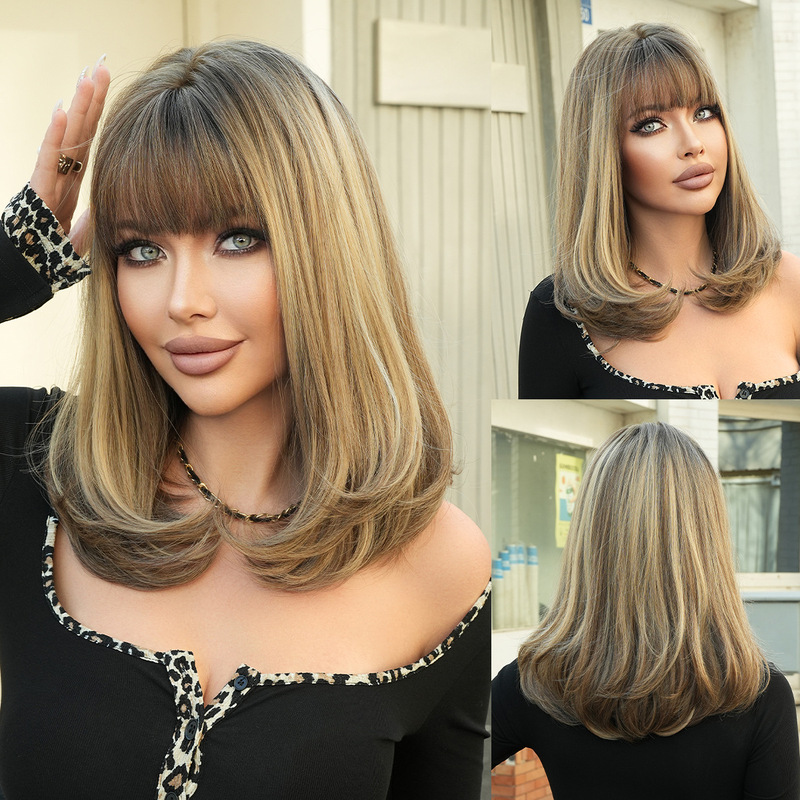 Golden Brown Wig for Women with Medium and Long Hair, Shoulder-Length Clavicle Hair, Daily Natural Air Bangs, Short Hair, Simulated Human Hair Full Headgear Golden Brown Wig for Women with Medium and Long Hair, Shoulder-Length Clavicle Hair, Daily Natural Air Bangs, Short Hair, Simulated Human Hair Full Headgear