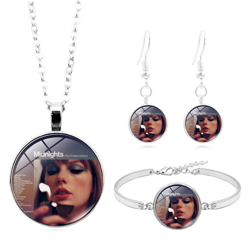 Taylor Swift necklace set Taylor Swift European and American fashion bracelet earrings jewelry set