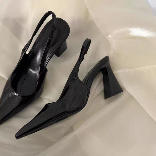 Thick heel pointed temperament French single-layer shoes, one-word head, sandals, banquet 2025 high-end black patent leather high heels