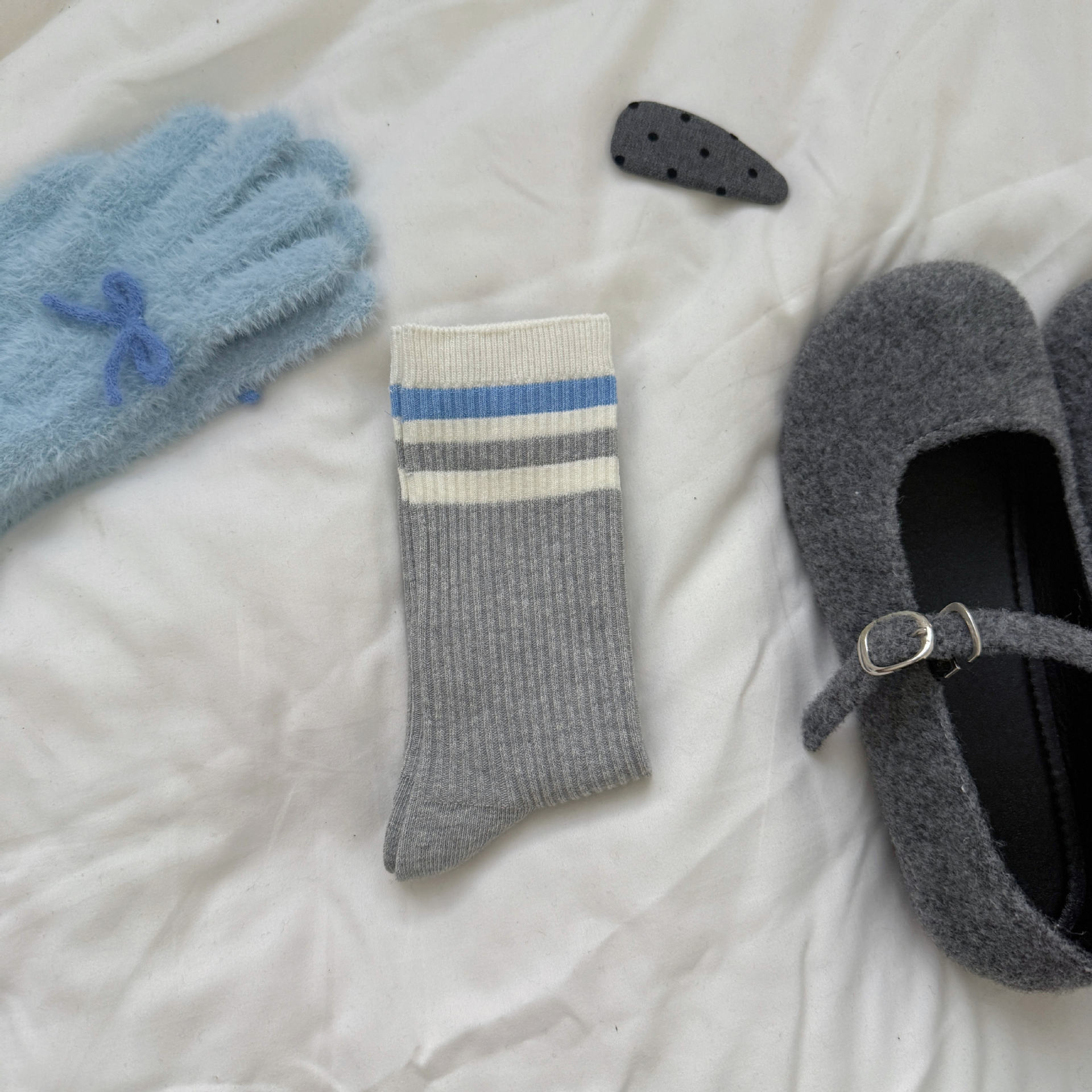 YA4-516: 파란색 회색 막대 2개