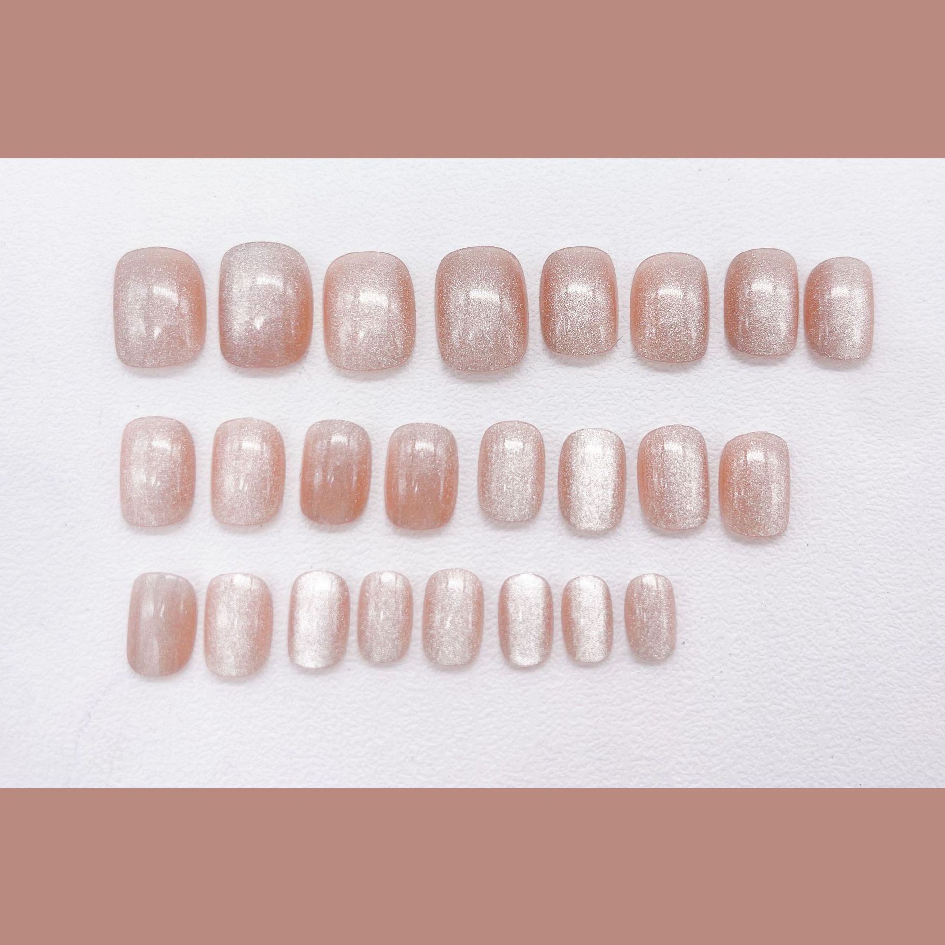 El modelo del todo-fósforo del ojo de gato cristalino del arte del clavo del desgaste se puede llevar repetidamente sin el daño de las manos y clavos terminó el pedazo del clavo