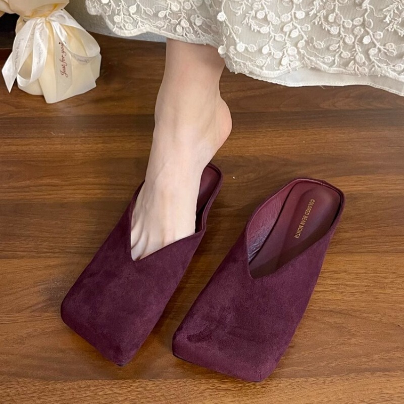 Women's Open-Toe Mules for Outdoor Wear, 2026 Spring and Autumn New Style, Niche Square-Toe Shallow Velvet Soft-Soled Mules