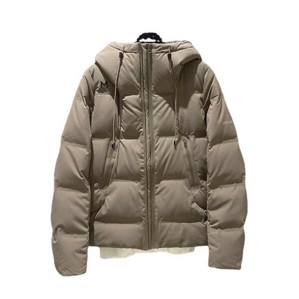 Short down jacket with hood