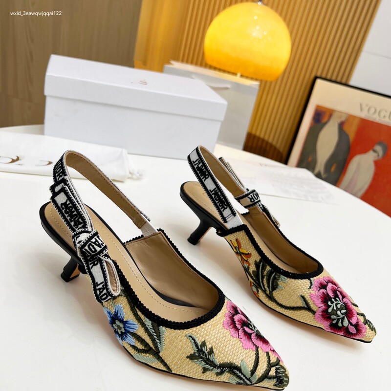 European and American Casual Fashion High Heels 2025 New Rose Embroidered Knitted High Wedge Sandals Temperament Trendy Foreign Trade