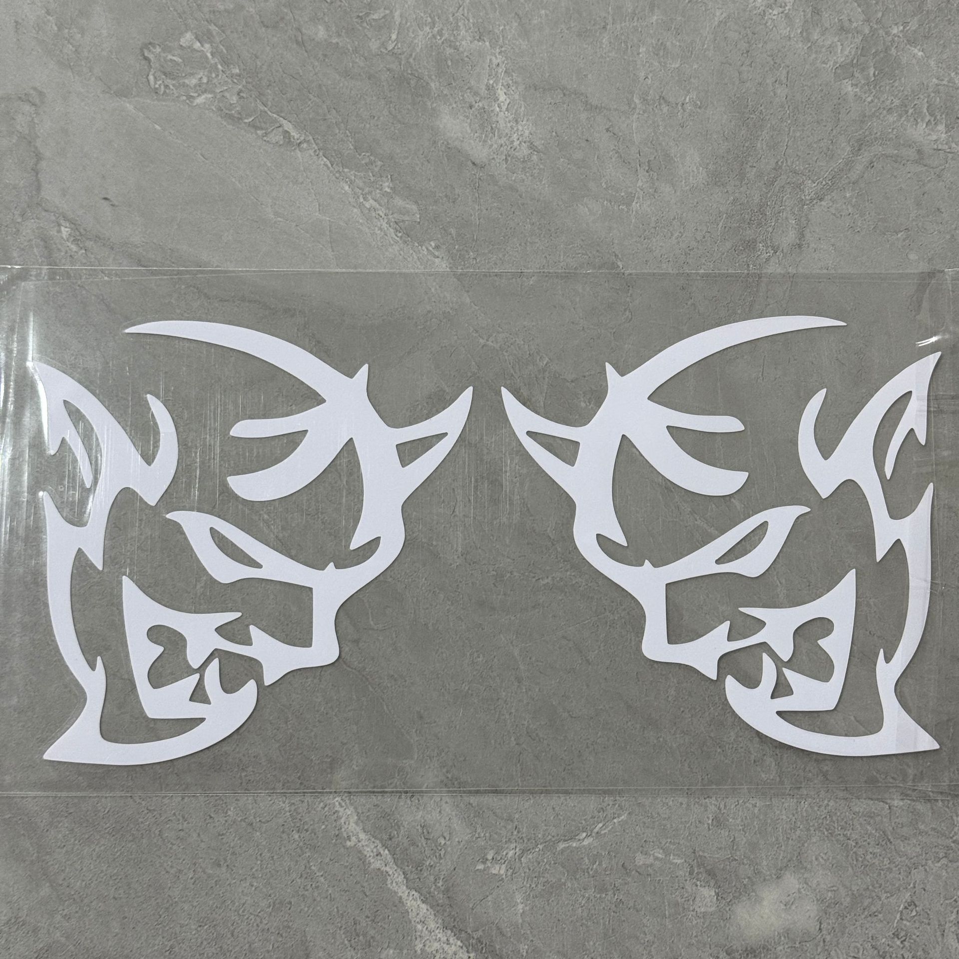 B형 화이트 데빌 헤드 10*10CM 1쌍