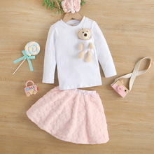 童裝跨境新款女童秋季長袖可愛口袋小熊公仔上衣粉色絨面短裙套裝