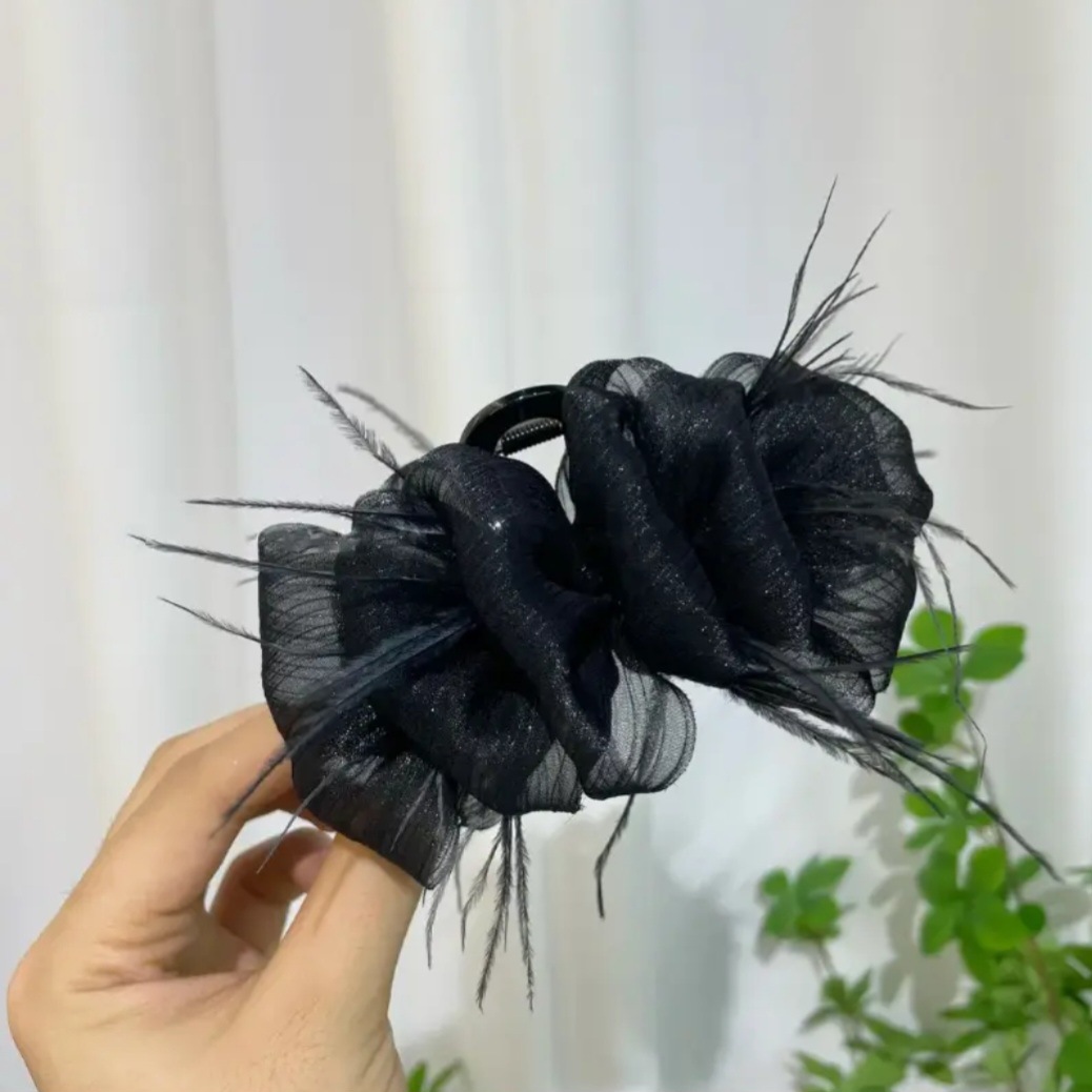검정색 스몰 사이즈 깃털 버블사