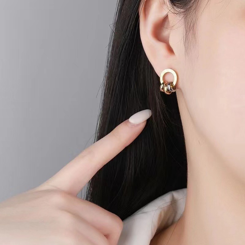 Fashionable universal earrings stainless steel