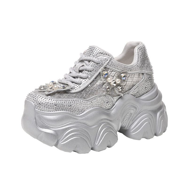 Giày sneaker nữ đế dày tăng chiều cao mặt lưới thoáng khí đính đá — Màu trắng