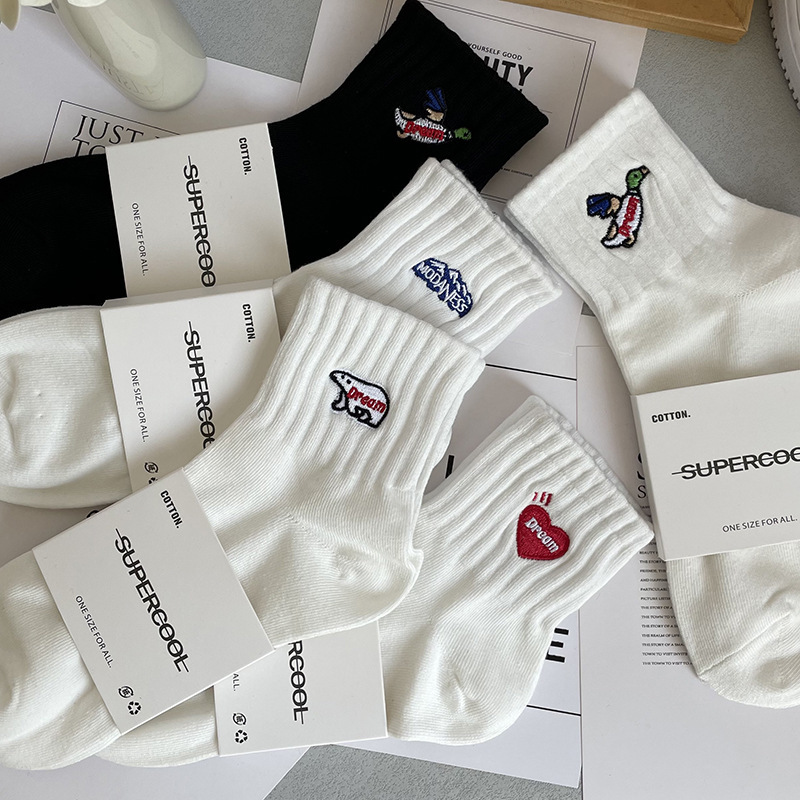 White embroidered socks men's mid-barrel spring and summer deodorant sweat-absorbent boat Socks men's short socks trendy running sports cotton socks women's black White embroidered socks men's mid-barrel spring and summer deodorant sweat-absorbent boat Socks men's short socks trendy running sports cotton socks women's black