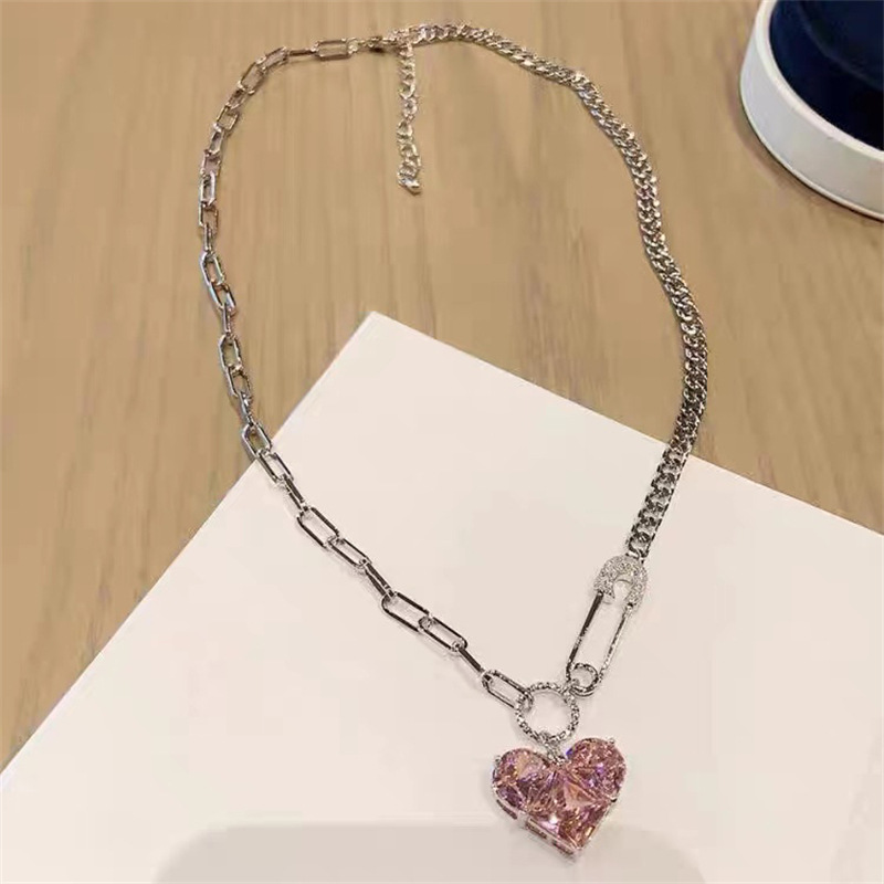 Fashion Heart Shape Copper Plating Inlay Artificial Gemstones Pendant Necklace 1 Piece display picture 2