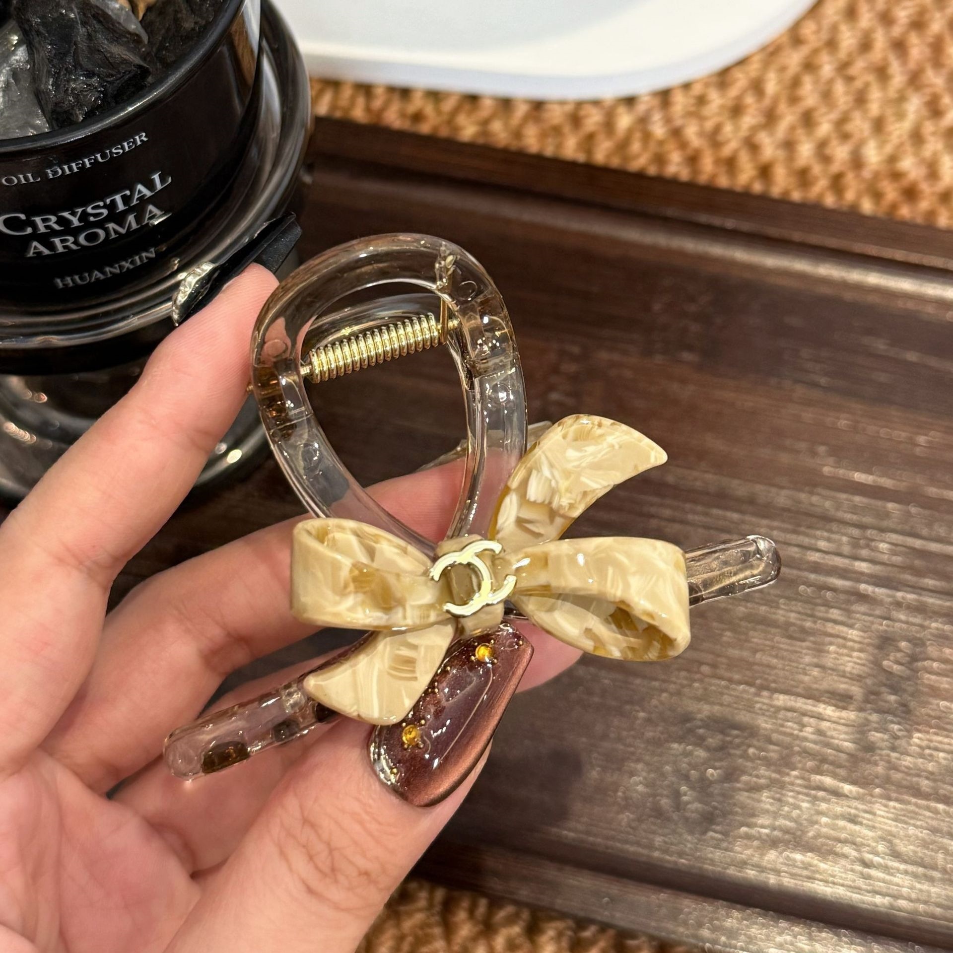 한국 리본 작은 향기 바람 아세테이트 집게 기질 심플하고 귀엽고 달콤하고 세련된 빈티지 작은 상어 집게 여자