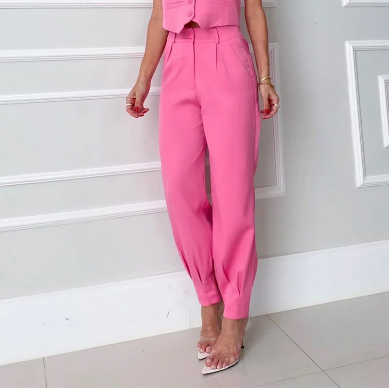 Chic V-neck Sleeveless Outfit