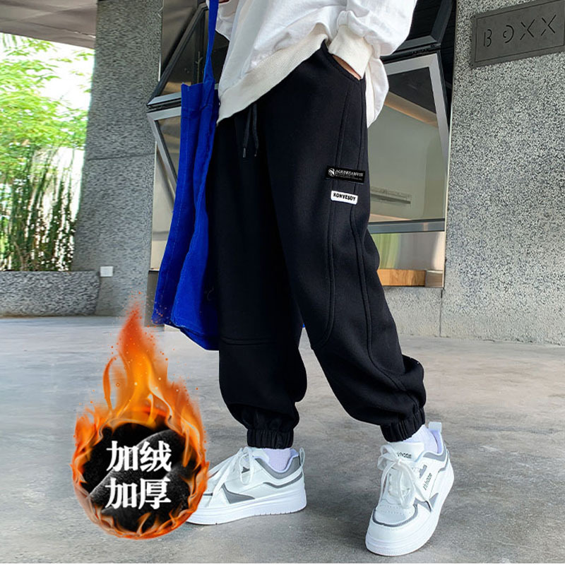 블랙(양쪽 사각형 로고가 있는 P39 피트) 플러스 벨벳