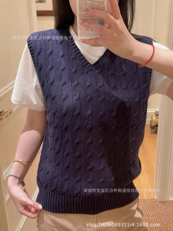 25秋季新款大童小马刺绣百搭学院老钱风叠穿针织马甲V领无袖背心|undefined