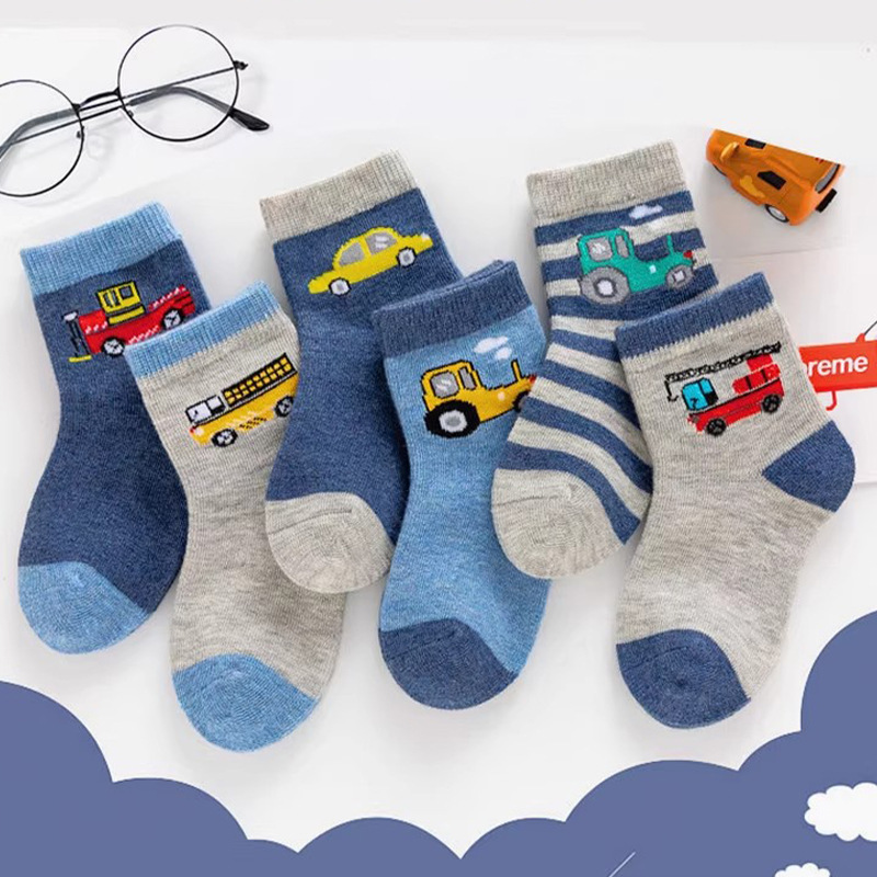 [Nuevo producto] calcetines infantiles transfronterizos coches coreanos niños calcetines de dibujos animados estudiantes deportes ociosos otoño