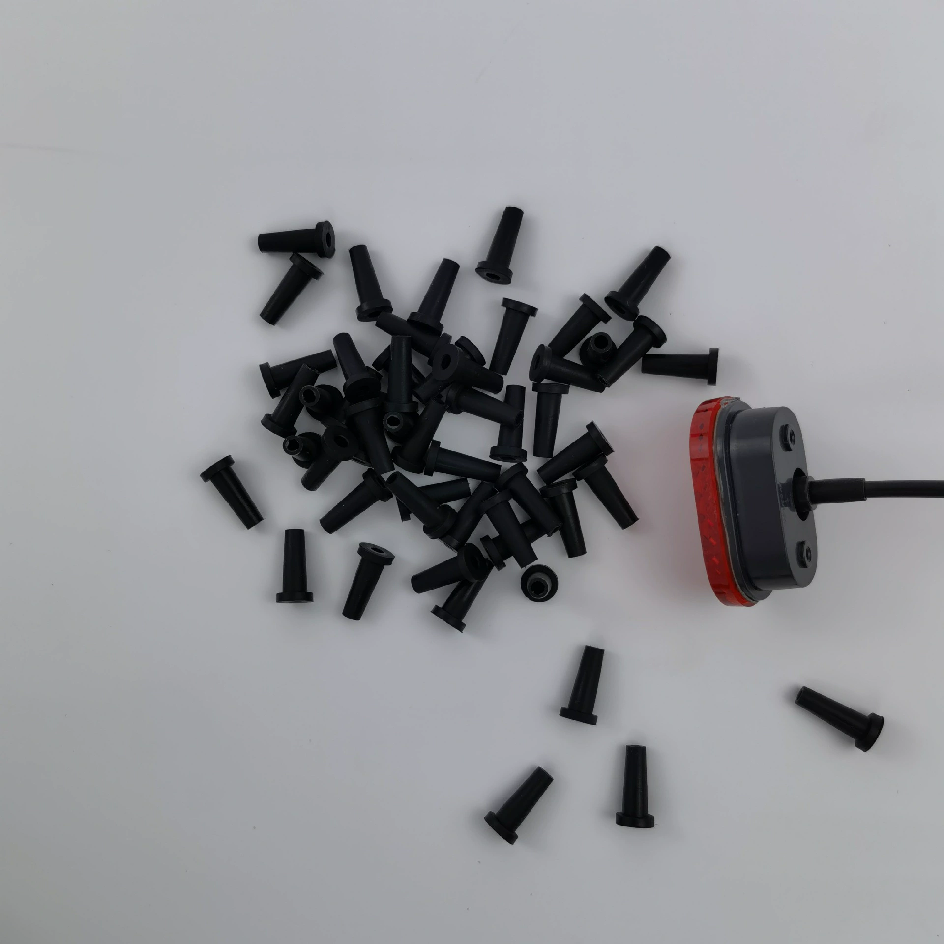 XIAOMI электрический скутер PRO2 задний фонарь стоп-сигнал водонепроницаемый провод вилка Т-образный уплотнительный штекер гвоздь провод вилка