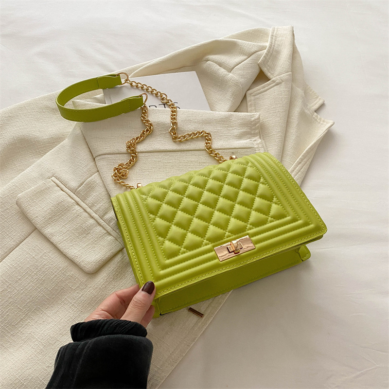 Bolso de cadena de diamante de alta sensación 2024 nuevo bolso cuadrado de moda nicho universal bolso de hombro casual