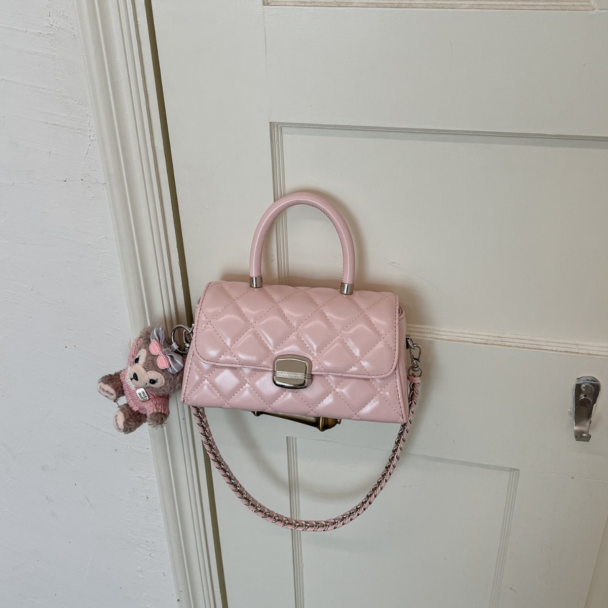Transfronterizos lujosos bolsos diarios de moda extranjera versátil bolsos de brazo de viaje pequeños bolsos de hombro de diamante frescos