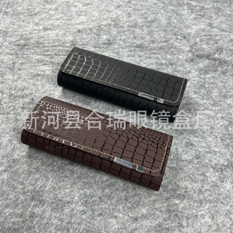 Wholesale High-End Crocodile Leather Patterned Eyeglass Cases, Handmade Sunglasses Cases, High-End Reading Glasses Cases Wholesale High-End Crocodile Leather Patterned Eyeglass Cases, Handmade Sunglasses Cases, High-End Reading Glasses Cases