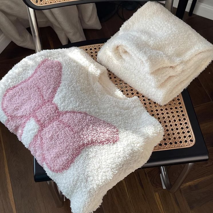 Al por mayor transfronterizo nuevo pijama de mujer otoño invierno engrosado con terciopelo dulce lindo mitad terciopelo red explosión ropa de hogar cubierta