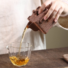 宜兴原矿紫砂四方手抓壶瑞兽麒麟分茶器泡茶杯茶具配件仿