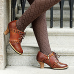 2023跨境秋冬新款现货真皮手工擦色豹纹欧美风时装系带高跟鞋