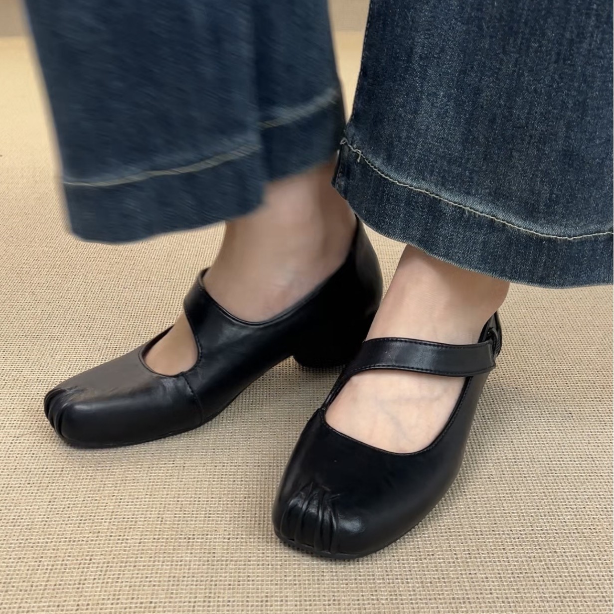 Ready Stock Large Size ~ Handmade Ballet Shoes for Outer Wear Square Toe Thick Heel French Shoes for Women Retro Mary Jane Shoes 756-1B