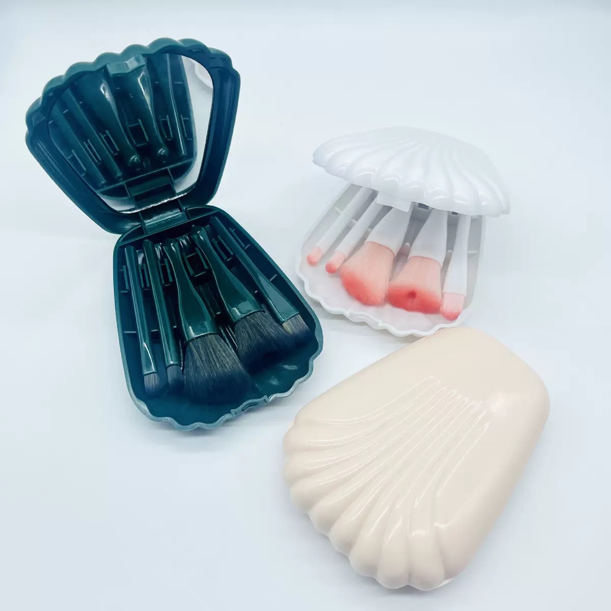 新款便携贝壳镜盒5件套多功能化妆套刷 散粉刷眼影刷新手美妆工具