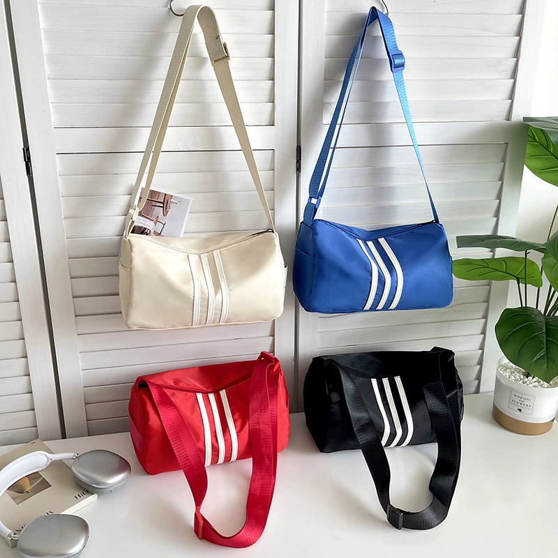 2023 новый модный модный подмышечный мешок осенняя сумка женская нейлон нишевая нишевая сумка дикая сумка через плечо сумка