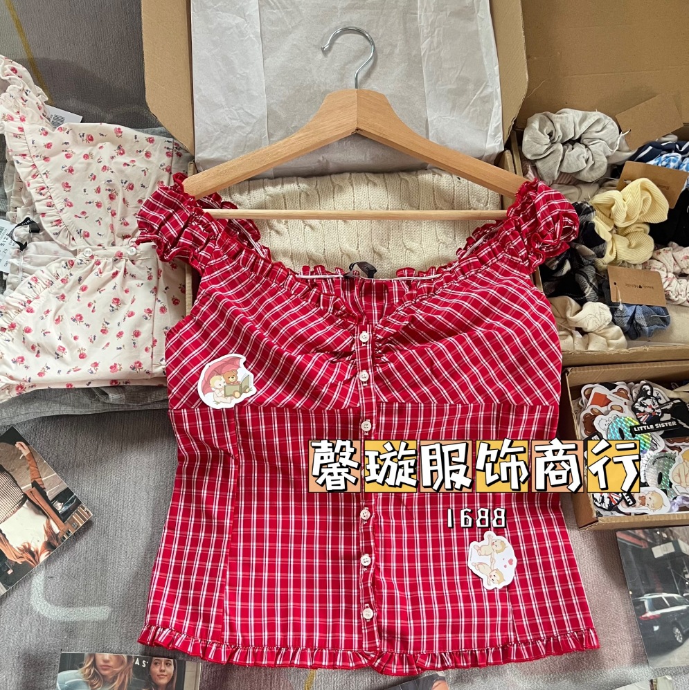 붉은 격자 무늬 (0)