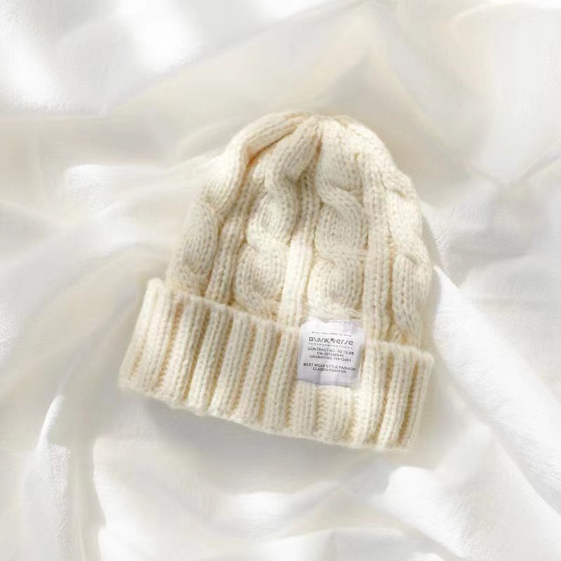 Women's Elegant Basic Solid Color Eaveless Wool Cap display picture 2