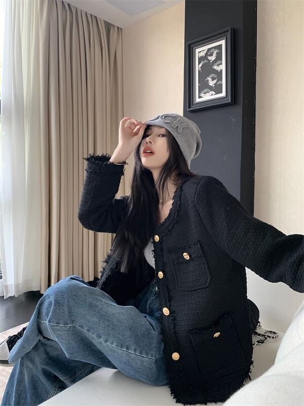 Chanel style tweed slim-fit slimming coat for women 2023 spring and autumn French socialite round neck single-breasted casual top