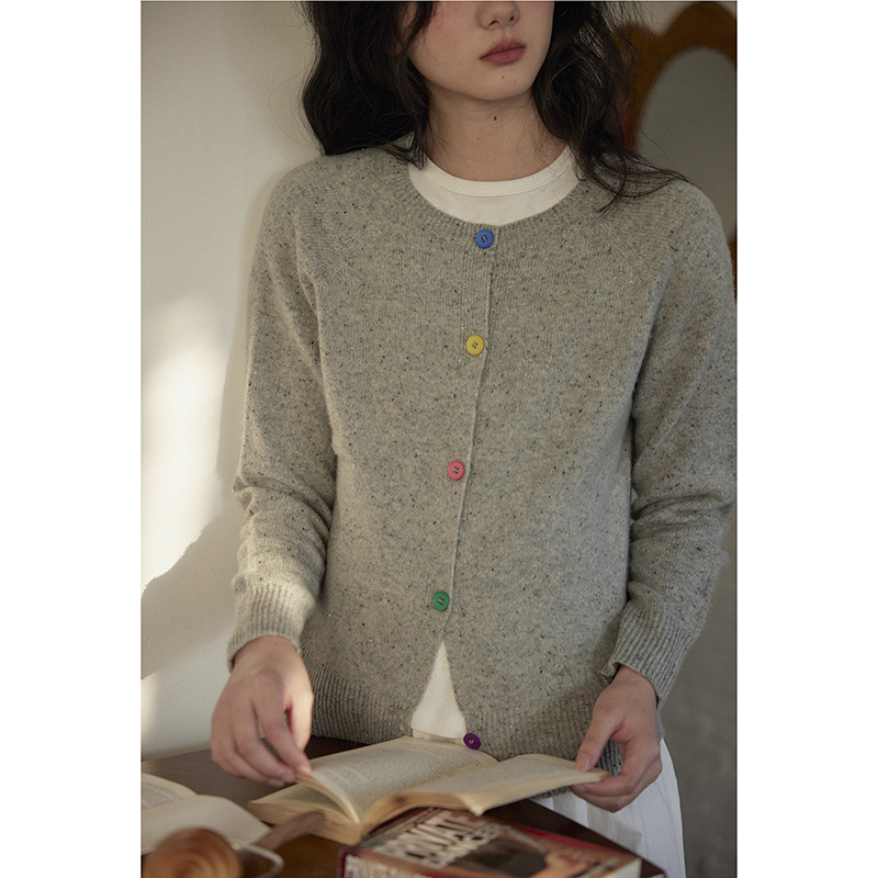 Off-Season Deals! Knitted Cardigan with Bright Silk Thread and Colorful Buttons, Made of 100% Wool, Round Neck, Autumn Sweater