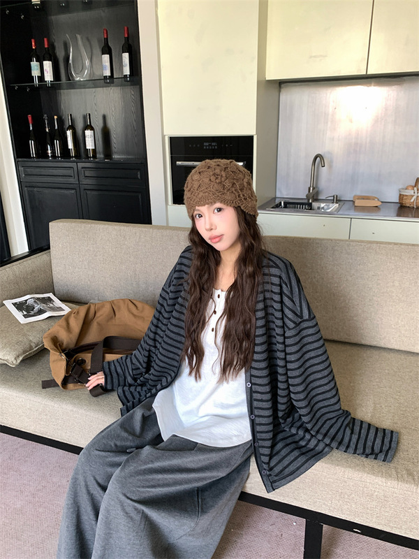 2025新款慵懒风条纹长袖外套女装秋季复古盐系宽松单排扣开衫上衣|undefined