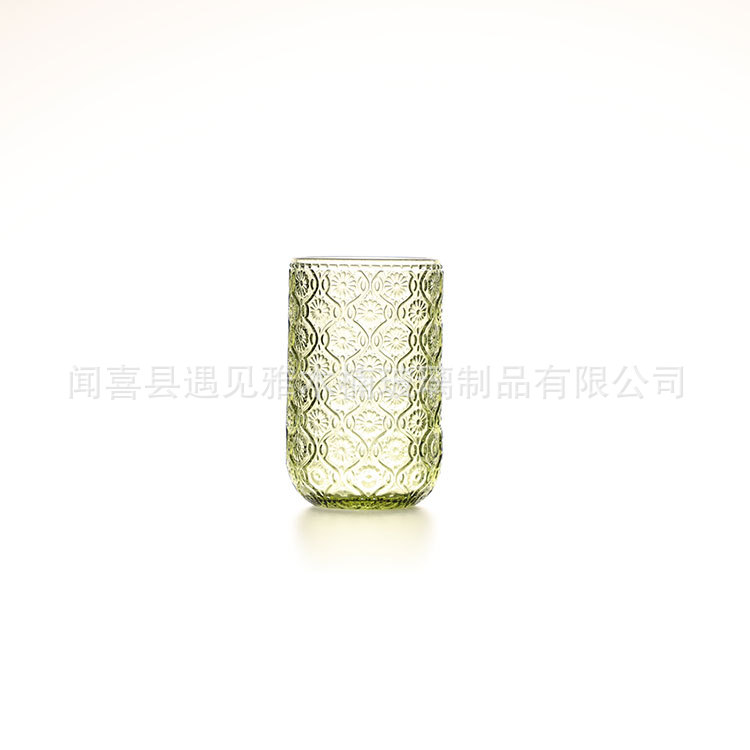 Taza de vino de vidrio en relieve Taza de vino de comercio exterior Europa Taza de decoración al por mayor Taza de jugo Taza de vino de pie alto