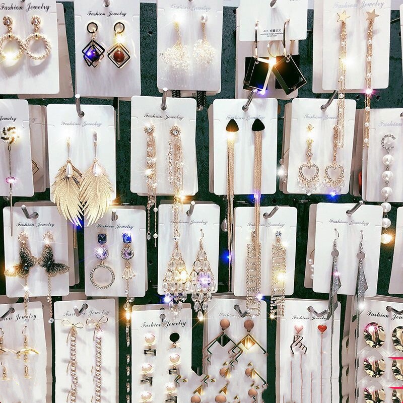 Asymmetrical elegant universal earrings pearl