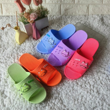 2025�ļ��¿ͨ�Ҿ�Ůʿ����Ь���m��������һ������