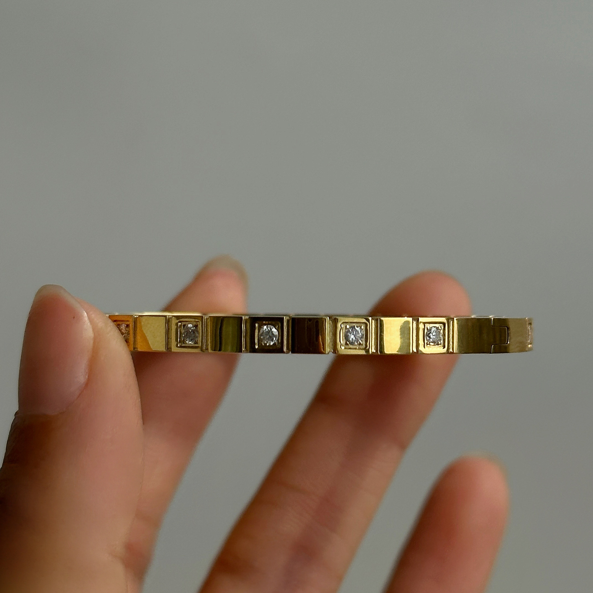 De Gros Style Simple Œil Acier Au Titane Plaqué Or 18k Zircon Bracelet display picture 7