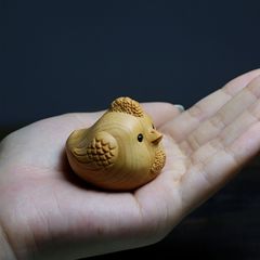 崖柏木雕刻小動物擺件生肖小雞手把件工藝品車載桌面裝飾禮品擺件