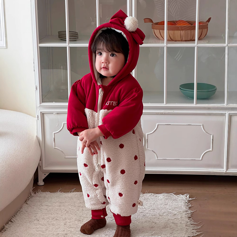 Ropa de invierno para bebés, pajarita de lunares, ropa de algodón gruesa, ropa de año nuevo lindo, ropa de mujer, mameluco para bebés, mameluco acolchado