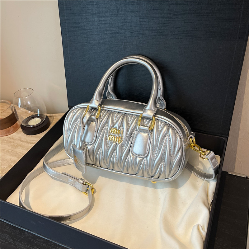 跨境bags2025新款MIU皱褶手提单肩包保龄球女包时尚斜挎枕头包包|undefined