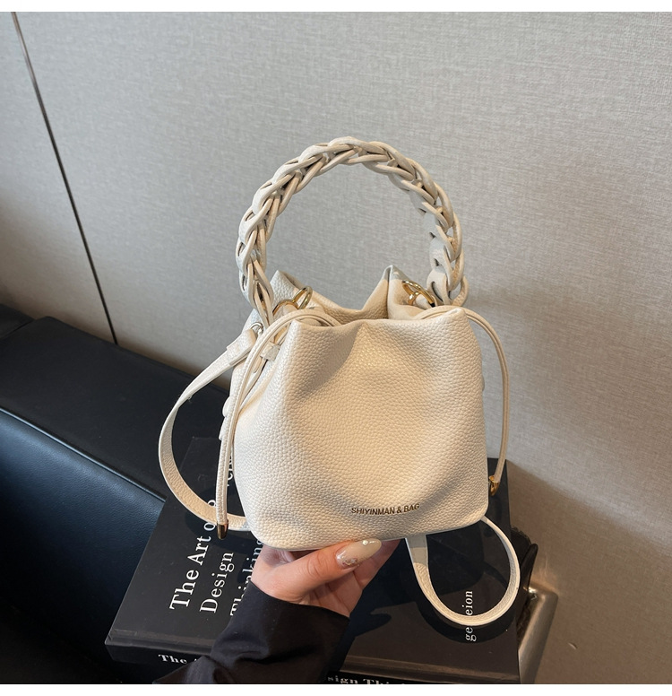 Korean style bucket bag 2025 Summer new style, trendy and versatile, women's crossbody, niche and super popular single-shoulder bag undefined
