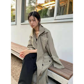 现 2025秋季新款韩国设计师mon*ha假两件翻领双排扣风衣外套