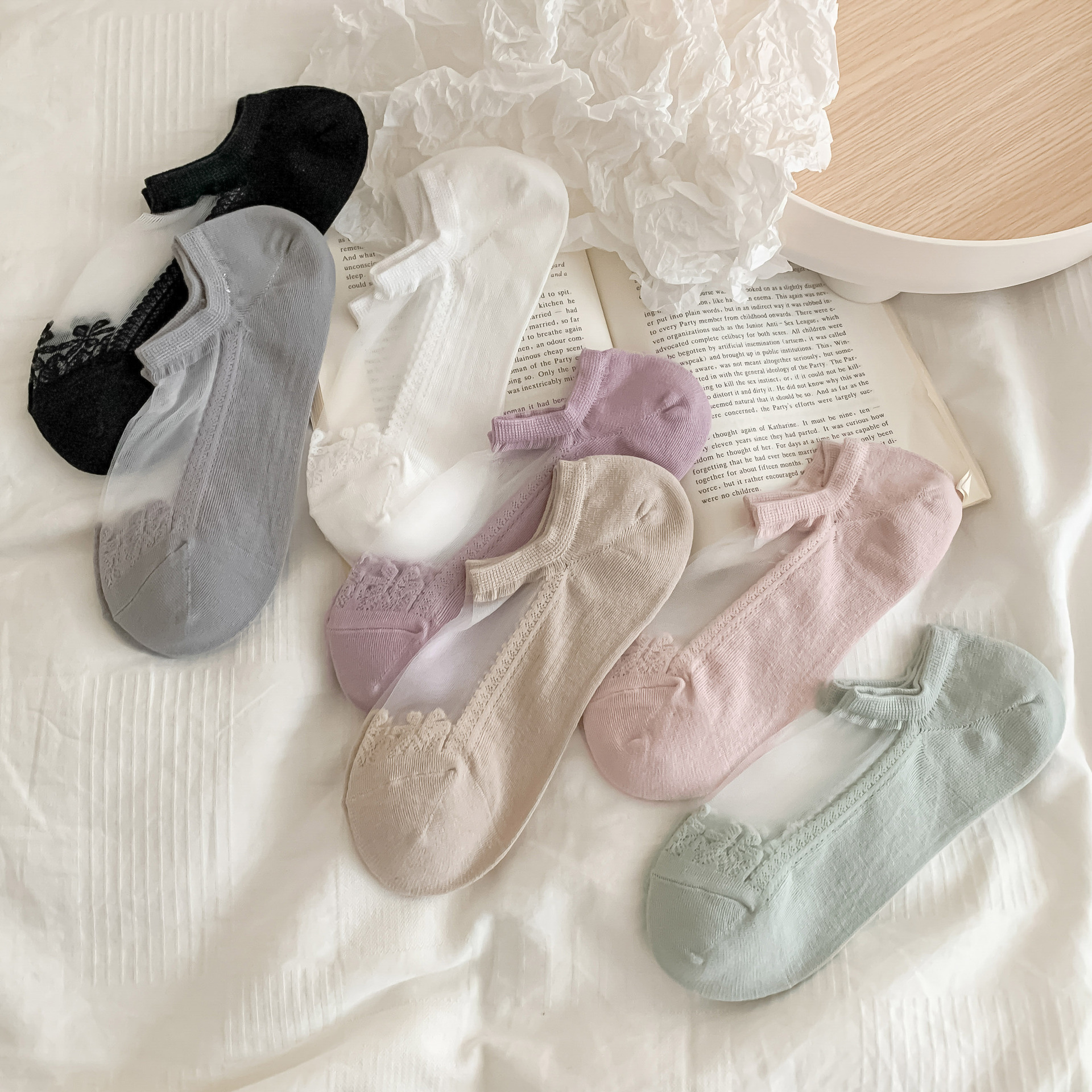 Glass Silk Crystal Stockings Women Summer Thin Cotton Base Card Stockings Invisible Boat Stockings Snowflake Summer Breathable Socks