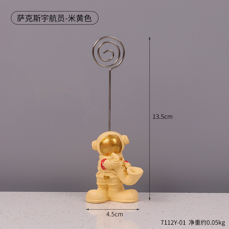 Creative three-dimensional mini astronaut spaceman business card holder desktop photo holder desktop small ornaments resin crafts
