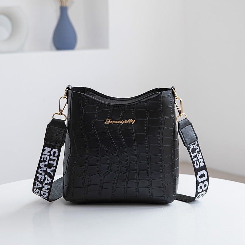 Bolso transfronterizo de mujer nuevo cocodrilo personalidad bolso de balde bolso simple bolso de hombro bolso de mujer comercio exterior al por mayor