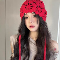 民族風流蘇赤いニット帽女春夏の薄いタイプの透かし彫りの手作りの帽子は顔を見せます。